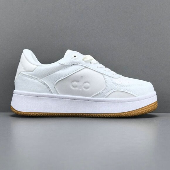 Alo Yoga Recovery Mode Low-Top Color-Blocked Sneakers In White - Picture 7 of 9